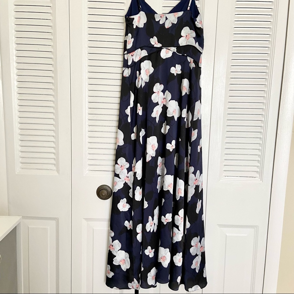 Banana Republic Navy Blue Floral Maxi Dress Women’s Size 2 Satin - Picture 14 of 15